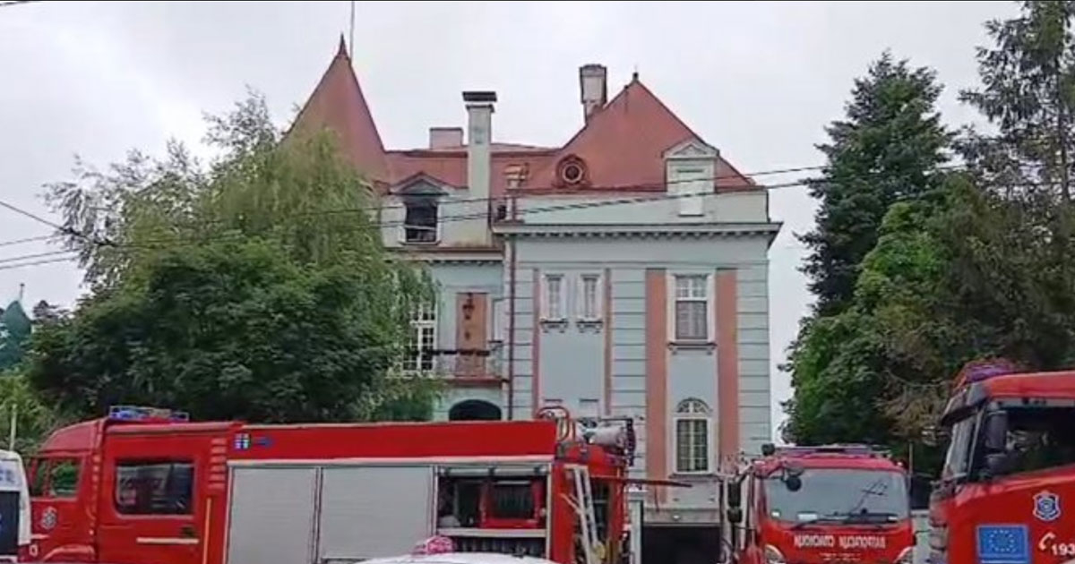 Ugašen požar u zgradi Ambasade Pakistana u Beogradu - Vijesti - BIG portal