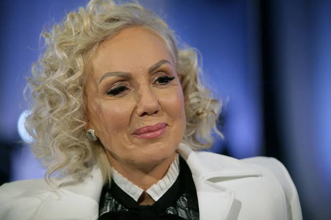 Lepa Brena je odbila hit pjesmu poznate pjevačive: Pjevačici je pjesma donijela veliku popularnost prije 20 godina, a i danas se sluša