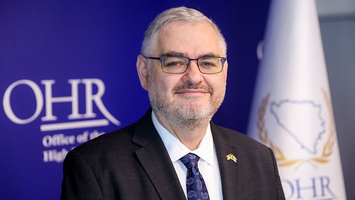 Ko je Luis Dž. Krišok, prvi v.d. u OHR-u