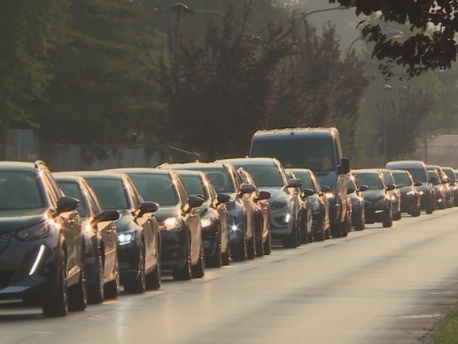 Duge kolone vozila zbog radova na dionici Klašnice-Banjaluka