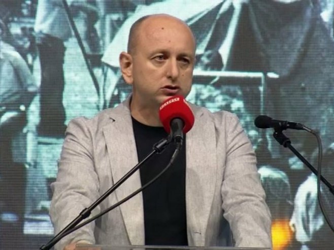 Knežević: Umjesto u Mrkonjić Gradu odnarođena Crna Gora sutra svoj barjak nosi u Zagreb 