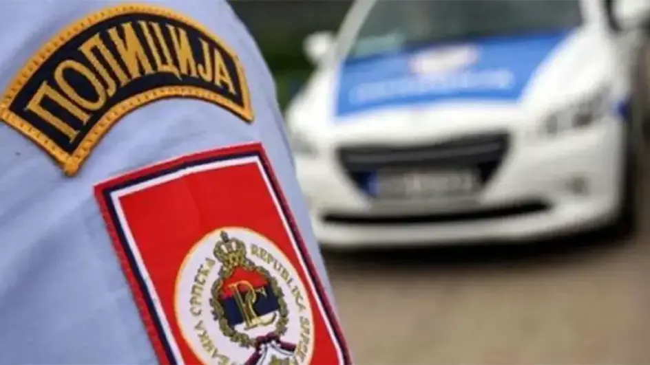 Pijani muškarci presreli i pretukli muškarca u Laktašima: Uhapšeno šest osoba