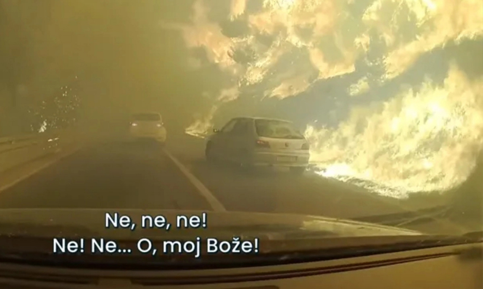 Dramatičan snimak iz Omiša: Mađari s djetetom (3) bježali kroz vatru 