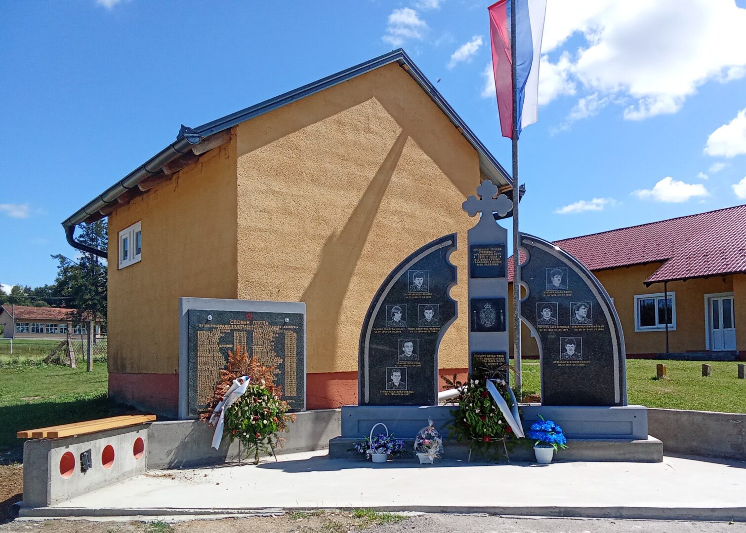 Služen parastos za 27 poginulih boraca u Galjipovcima