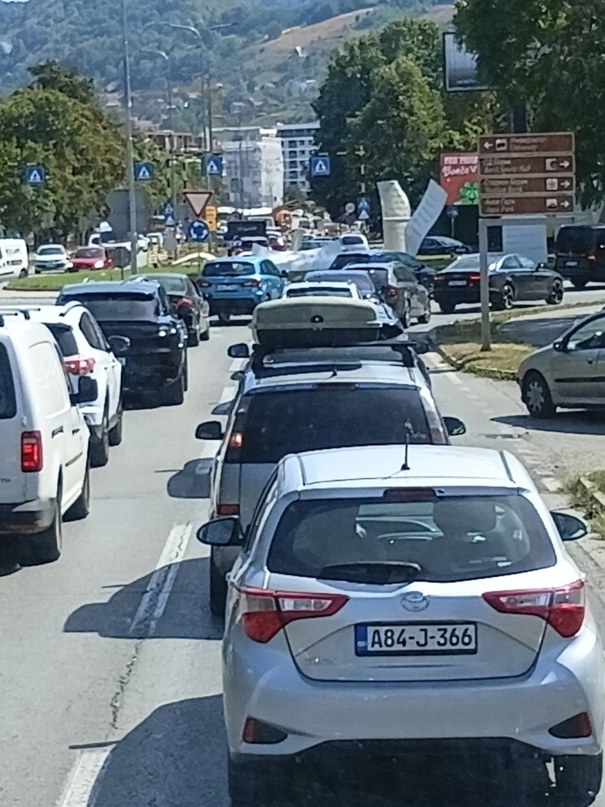 Kolaps u Banjaluci: Kolona od Borika do Starčevice