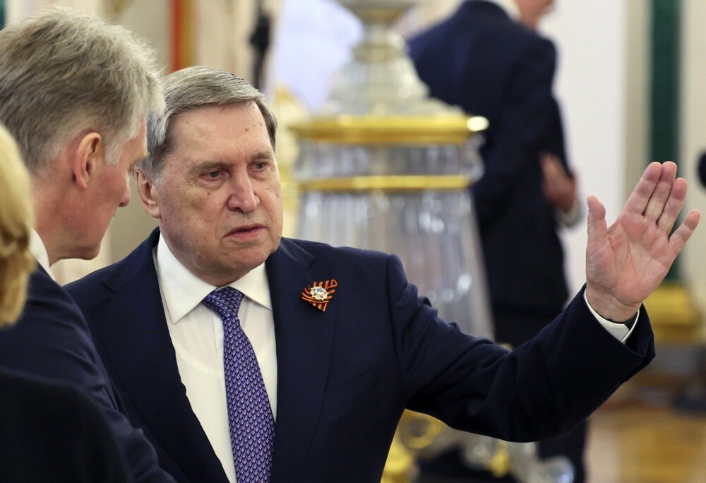 Ušakov: Si Đinping bi mogao da inicira sastanak Putina i Trampa na samitu APEC-a