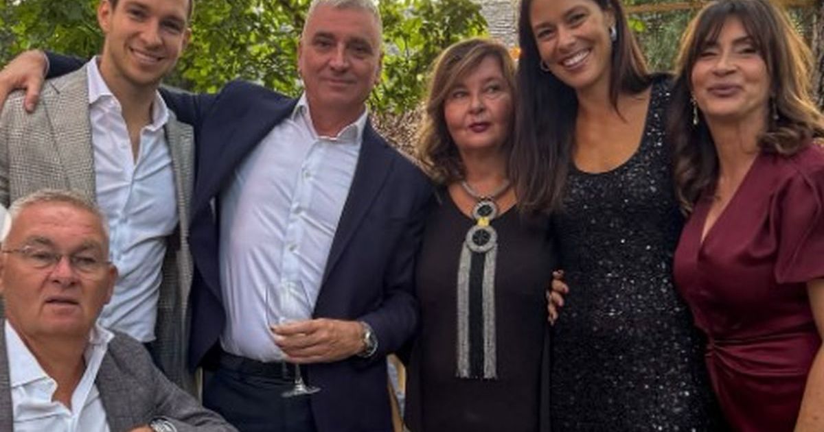 "Slavimo život i porodicu":Ana Ivanović nikad srećnija, pokazala brata i oca, pa otkrila šta slavi - Ex Yu - BIG portal