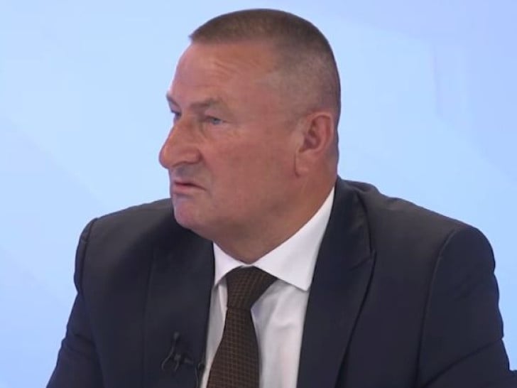 Ministar iz Goražda ne zna da li je završio tri ili četiri fakulteta