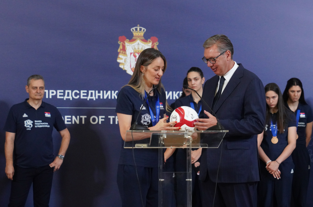 UŽIVO Odbojkašice Srbije na prijemu kod Vučića - Sport - BIG portal