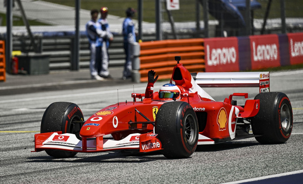 Fetel i Barikelo na trci u Monci voziće Šumaherov bolid Ferarija F2002 - Sport - BIG portal