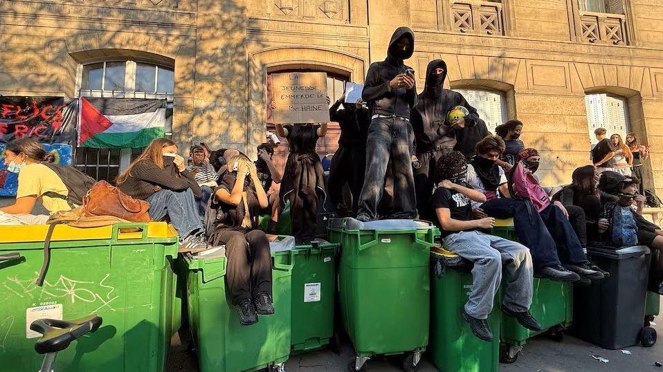 Protesti u Francuskoj se proširili na više od 730 škola