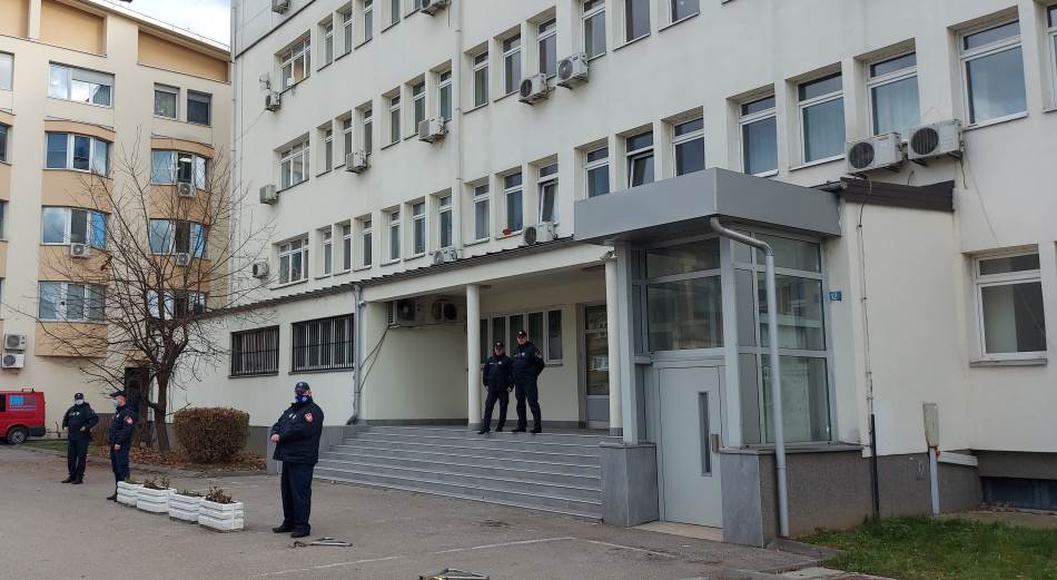 Sve snimio mobilnim telefonom: Djed dobio 18 godina zatvora zbog obljube djeteta kod Gradiške