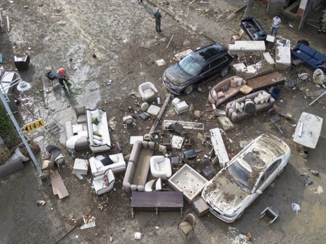Istanbul: Obilne kiše i poplave, vlasti zatvorile škole, pozvale građane da ne izlaze (VIDEO) - Vijesti - BIG portal