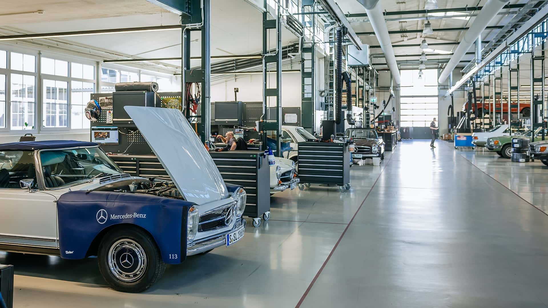 Mercedes otvorio novi Classic Centar - Auto-moto - BIG portal