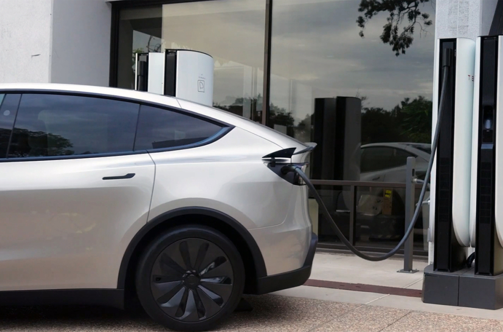 Nova Tesla funkcija može da uništi Supercharger - Auto-moto - BIG portal