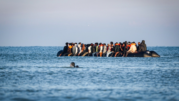 Prevrnuo se brod kod Džibutija – najmanje 109 migranata poginulo, više od 100 nestalo