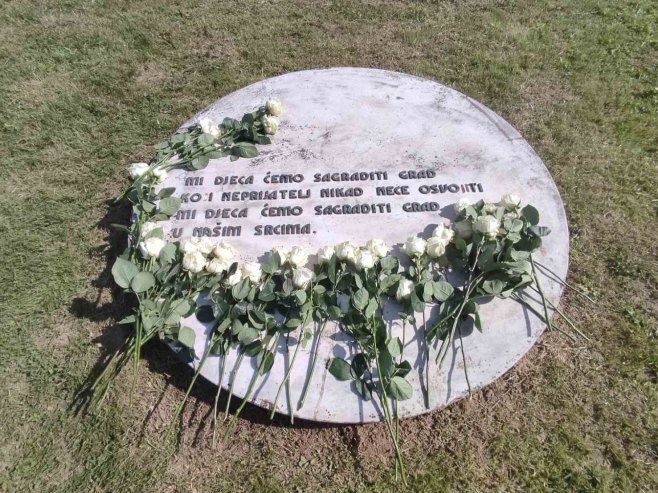 Sisak: Služen parastos djeci stradaloj u ustaškom logoru - Vijesti - BIG portal