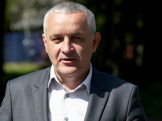 Linta: Nedopustivo da pravoslavni hram u Gradačcu bude upisan u vlasništvo nepostojeće crkve
