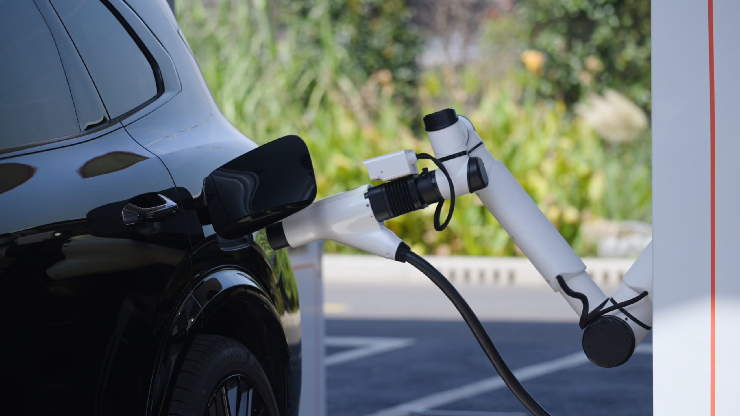 Geely dobija ultrabrzo punjenje uz pomoć veštačke inteligencije - Auto-moto - BIG portal